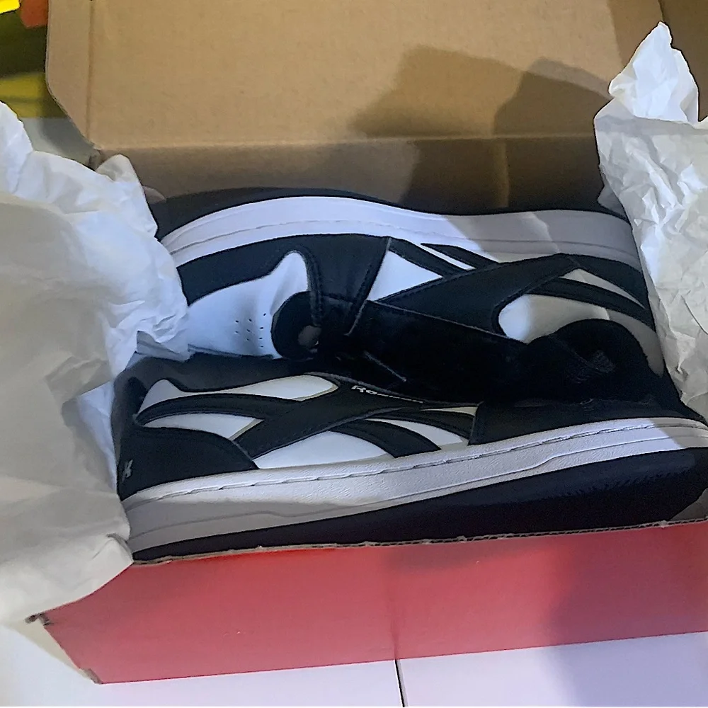 Reebok Royal Prime 2.0 Boys Size 13 Black/White Athletic Sneakers Used With Box